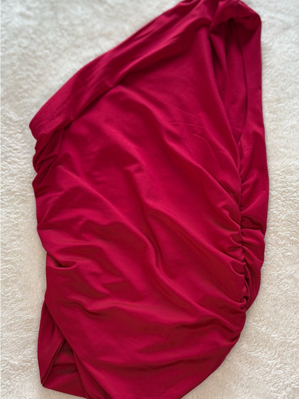 One-Shoulder red Ruched Top - Picture 3 of 3